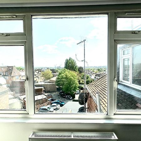 Stylish Modern, Private Apartment,15 Mins To Central London Hendon Exteriér fotografie
