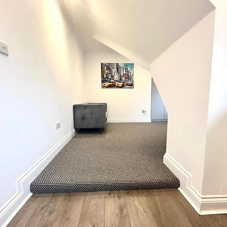 Stylish Modern, Private Apartment,15 Mins To Central London Hendon Exteriér fotografie
