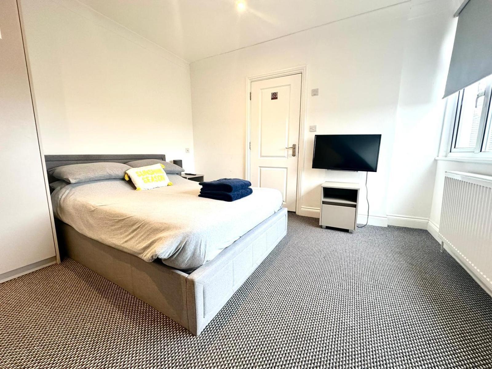 Stylish Modern, Private Apartment,15 Mins To Central London Hendon Exteriér fotografie