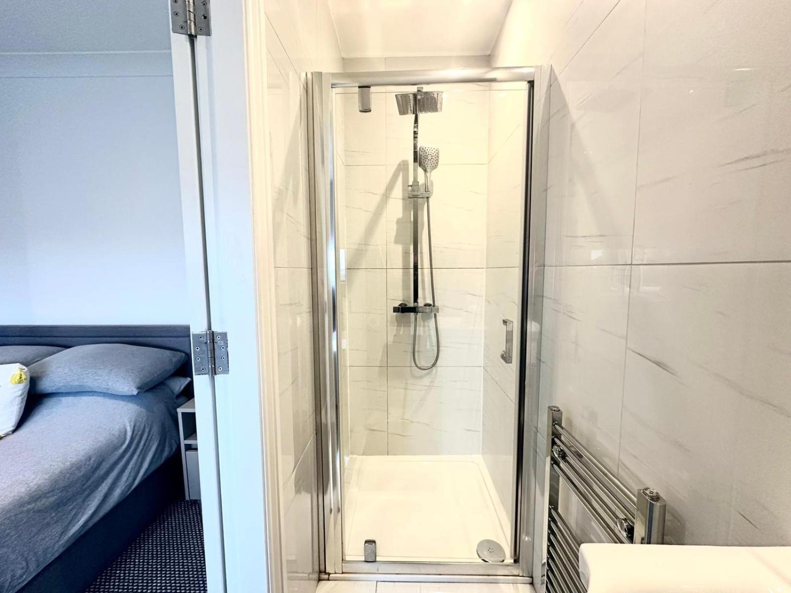 Stylish Modern, Private Apartment,15 Mins To Central London Hendon Exteriér fotografie